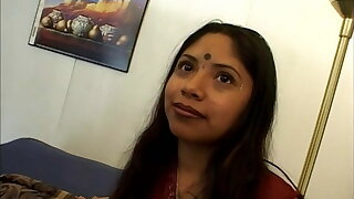 Indian bitch banged by two cock